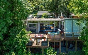 River View Lodge on the Russian River - Healdsburg, California