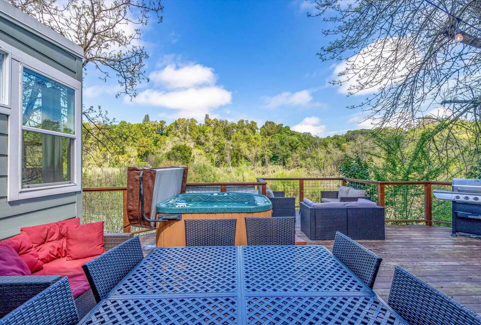 River View Lodge on the Russian River - Healdsburg, California