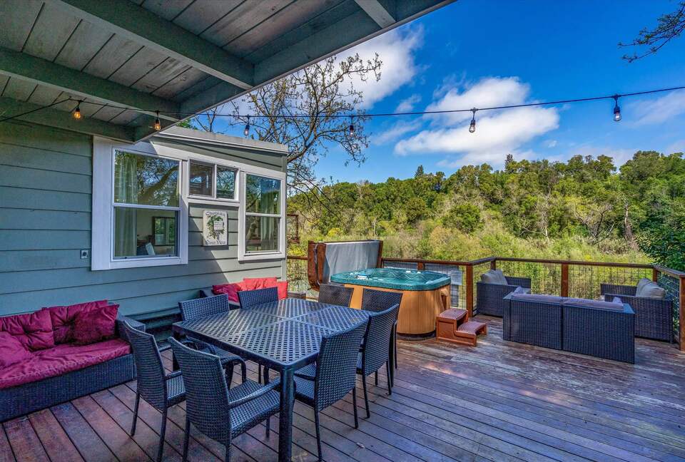 River View Lodge on the Russian River - Healdsburg, California