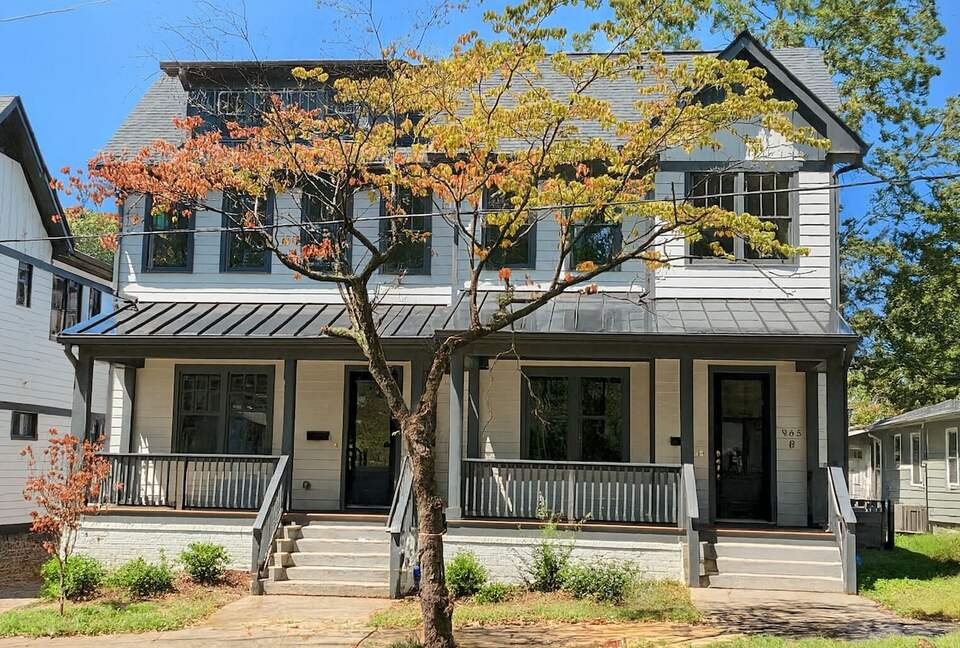 Modern Grant Park Townhouse with BeltLine Access & Private Balconies - Atlanta, Georgia