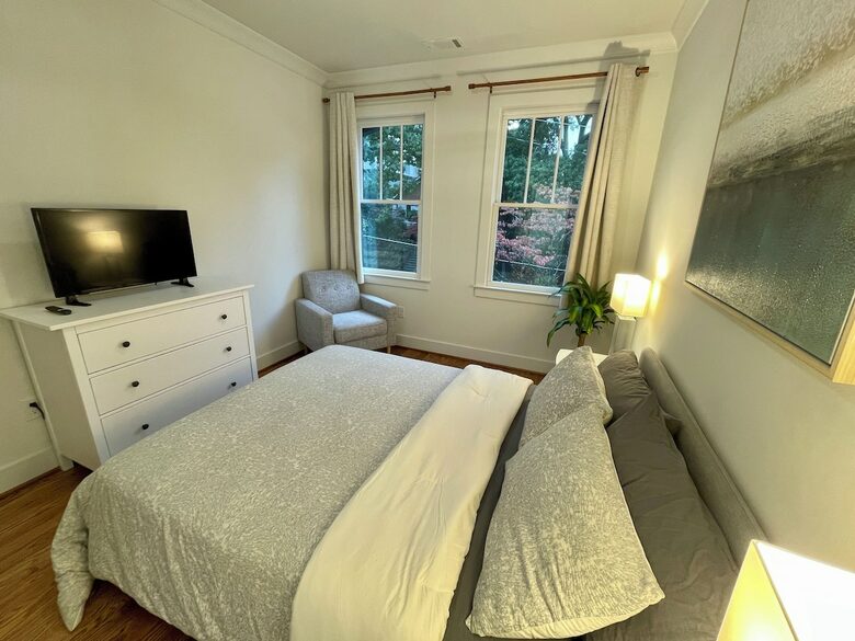 Modern Grant Park Townhouse with BeltLine Access & Private Balconies - Atlanta, Georgia