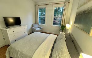 Modern Grant Park Townhouse with BeltLine Access & Private Balconies - Atlanta, Georgia