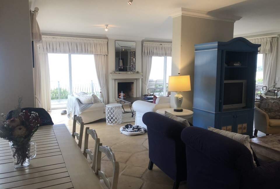 Sophisticated St. Francis Bay Living with Direct Waterfront Access - St Francis Bay, South Africa