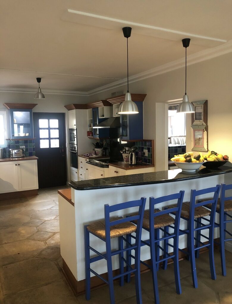 Sophisticated St. Francis Bay Living with Direct Waterfront Access - St Francis Bay, South Africa