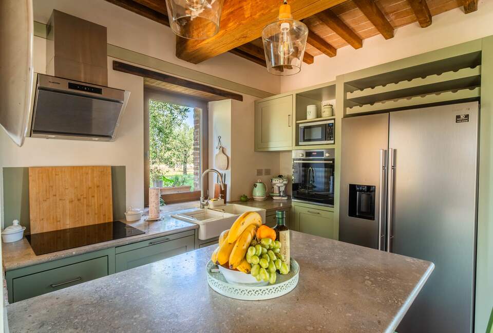 A Refined Agriturismo Apartment - Trequanda, Italy