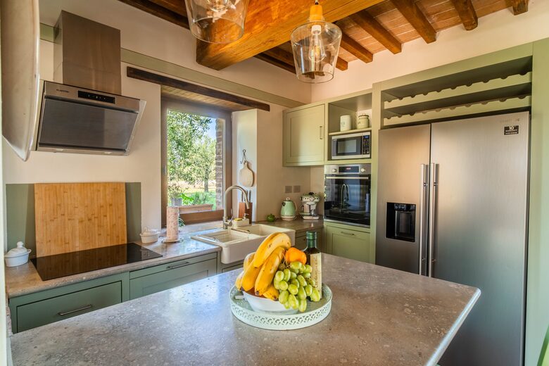 A Refined Agriturismo Apartment - Trequanda, Italy