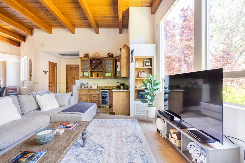 Elevated Red Rock Retreat with Trail Access - Sedona, Arizona