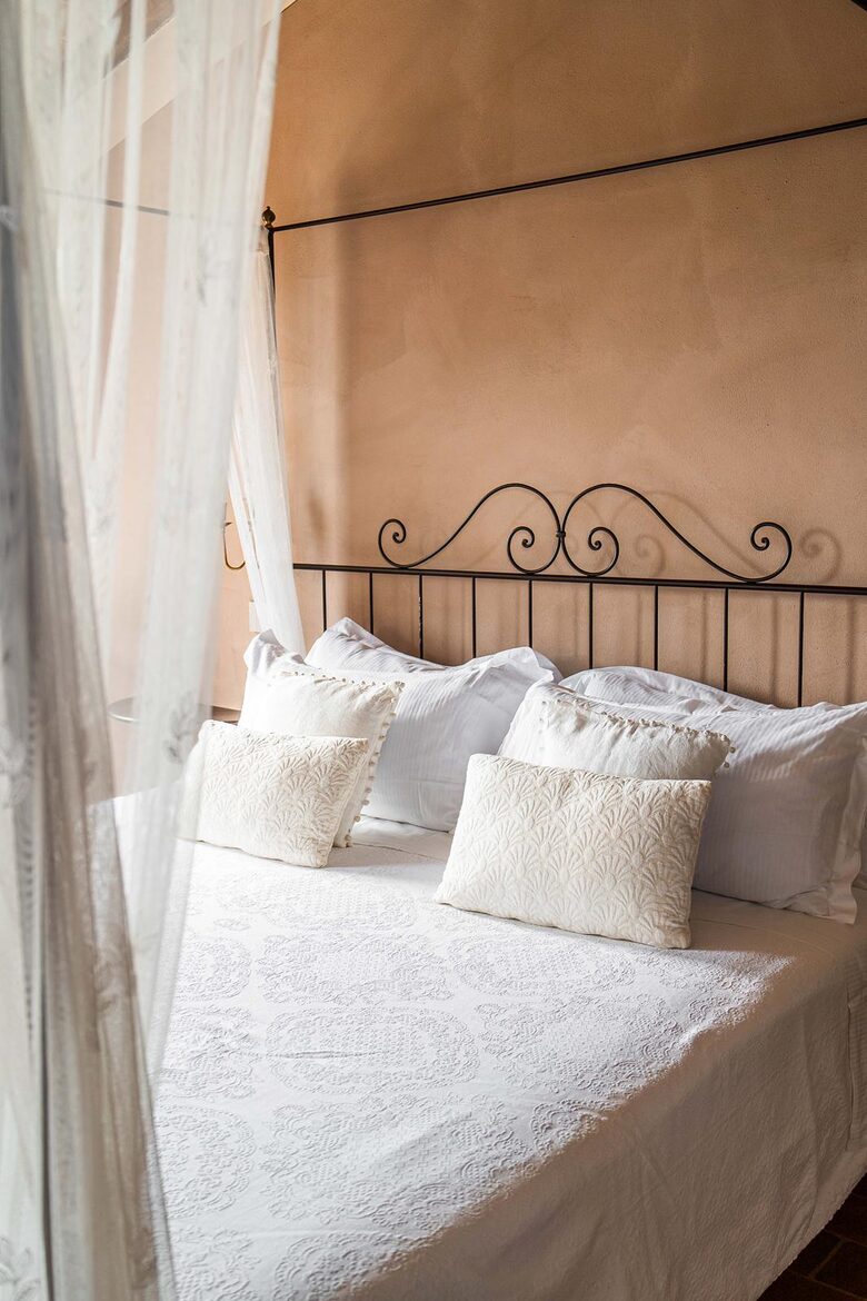 A Room At "Agriturismo Sole" - Trequanda, Italy