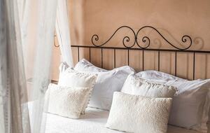 A Room At "Agriturismo Sole" - Trequanda, Italy