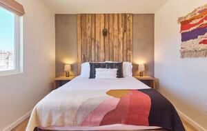 Private Joshua Tree Desert Retreat with Hot Tub & Stargazing - Joshua Tree, California