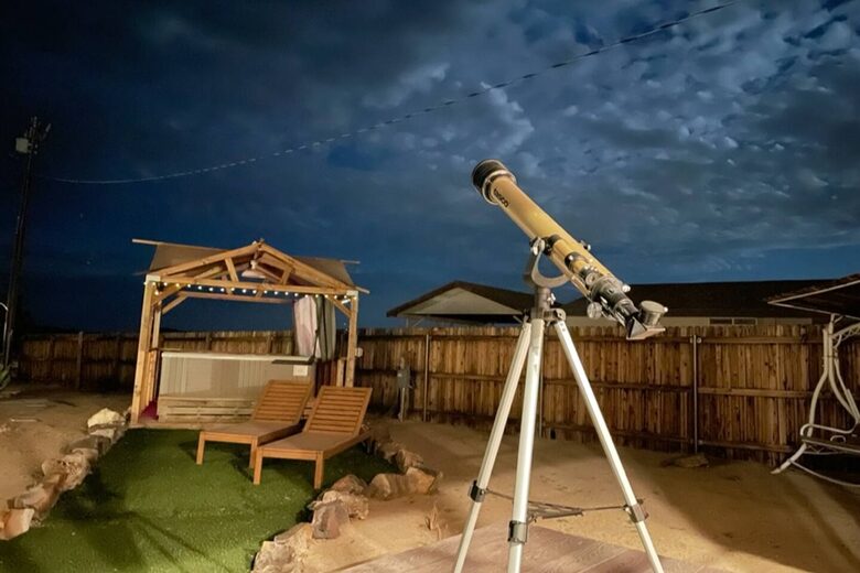 Private Joshua Tree Desert Retreat with Hot Tub & Stargazing - Joshua Tree, California