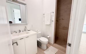 Ocean Pearl | A Refined Bimini Retreat - Alice Town, Bahamas