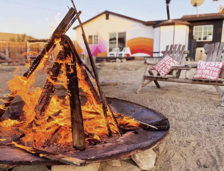 Private Joshua Tree Desert Retreat with Hot Tub & Stargazing - Joshua Tree, California