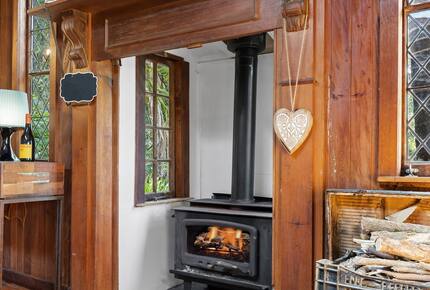 Girramala • Breezy Cottage near Noosa Beach - Doonan, Australia