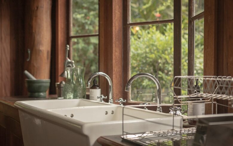 Girramala • Breezy Cottage near Noosa Beach - Doonan, Australia