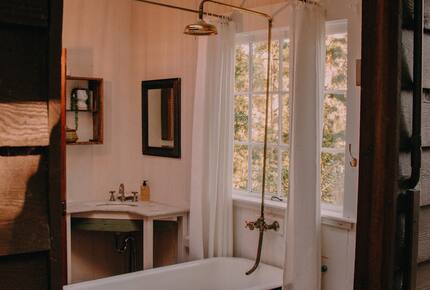 Girramala • Breezy Cottage near Noosa Beach - Doonan, Australia