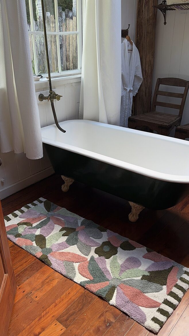 Girramala • Breezy Cottage near Noosa Beach - Doonan, Australia