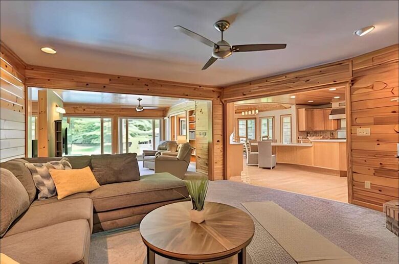 Catskills River View Retreat with Pool & Hot Tub - Hancock, New York