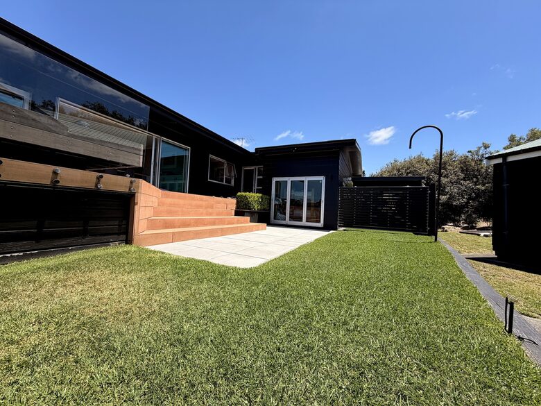 Omaha Beach House with Open-Air Living and Gulf Views - Omaha, New Zealand