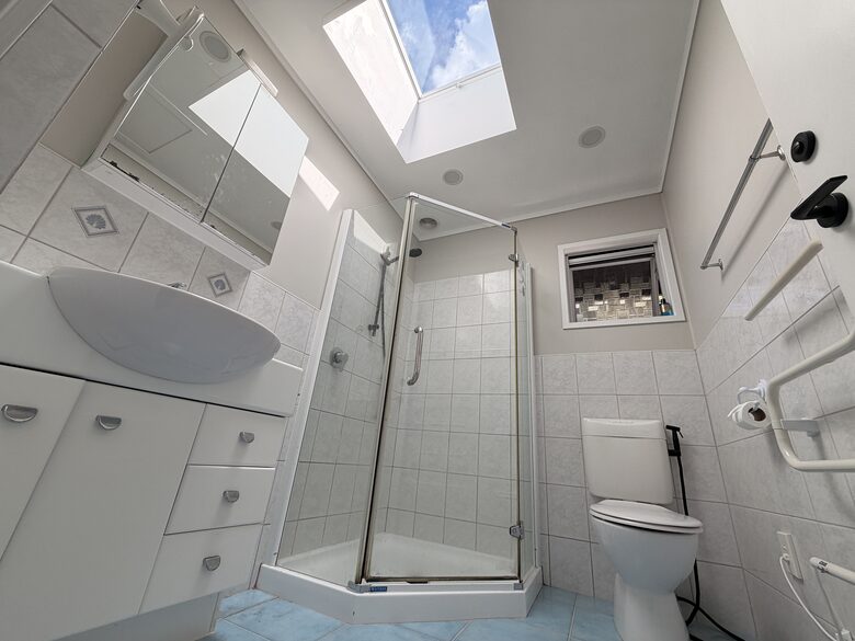 Omaha Beach House with Open-Air Living and Gulf Views - Omaha, New Zealand