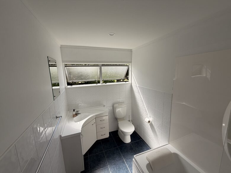 Omaha Beach House with Open-Air Living and Gulf Views - Omaha, New Zealand