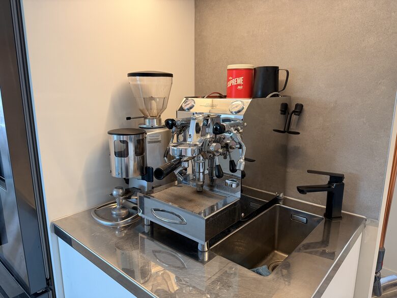 Omaha Beach House with Open-Air Living and Gulf Views - Omaha, New Zealand