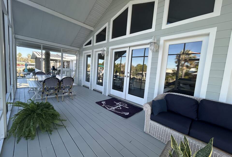 Old Florida Waterfront Escape - Homosassa, Florida