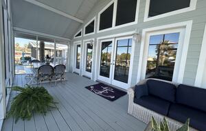 Old Florida Waterfront Escape - Homosassa, Florida