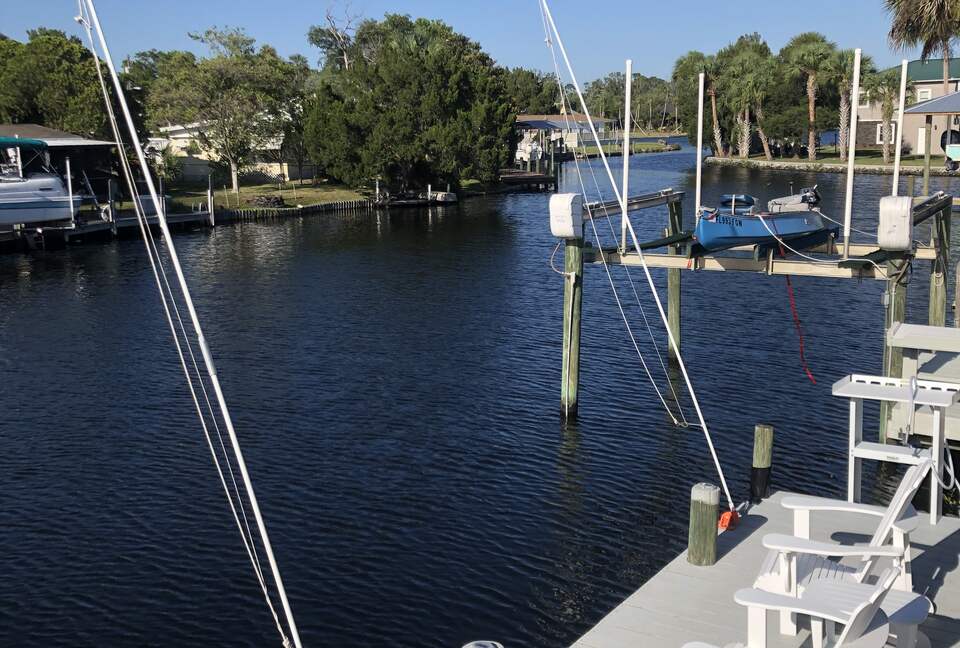 Old Florida Waterfront Escape - Homosassa, Florida