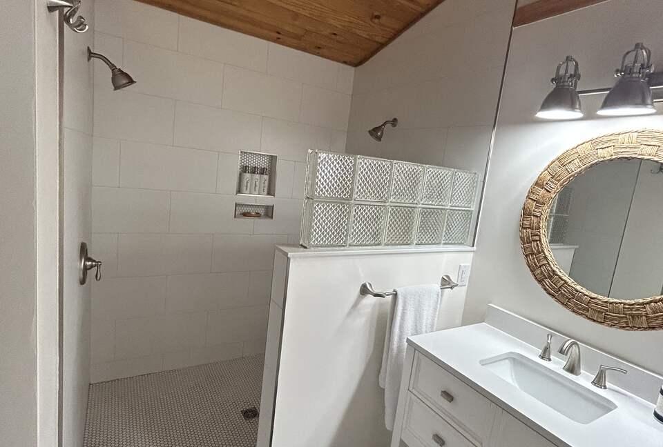 Old Florida Waterfront Escape - Homosassa, Florida