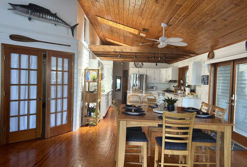 Old Florida Waterfront Escape - Homosassa, Florida