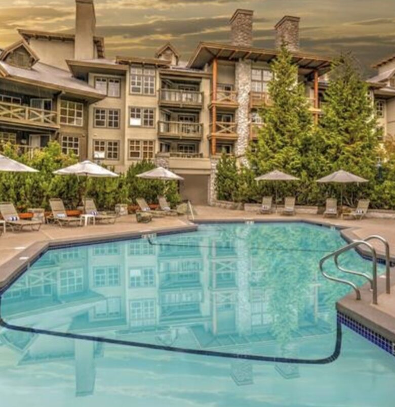 Blackcomb Mountain Ski-In Ski-Out Family Retreat - Whistler, Canada