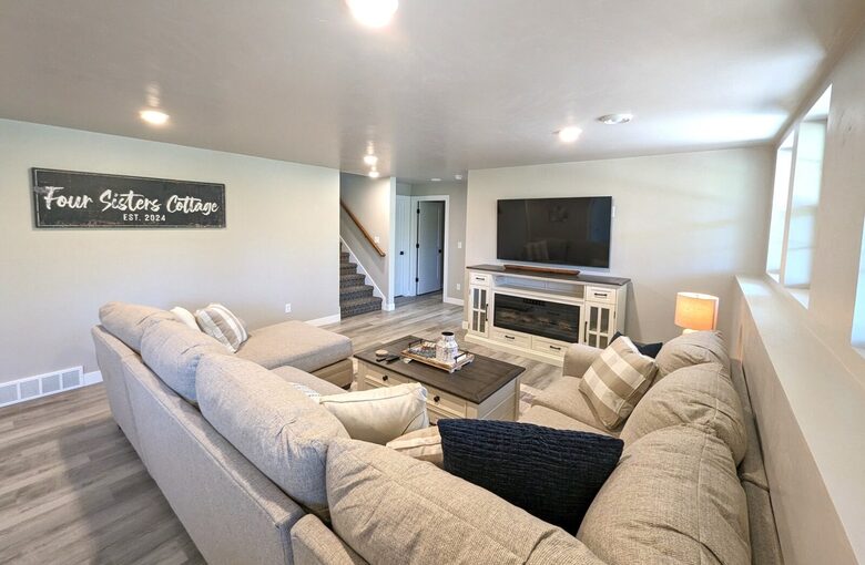 Modern Cottage in the Heart of Sister Bay - Sister Bay, Wisconsin