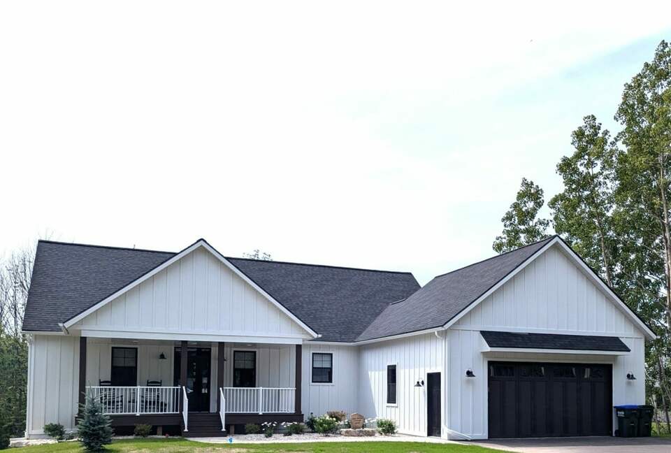 Modern Cottage in the Heart of Sister Bay - Sister Bay, Wisconsin