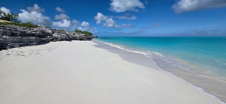 Tar Bay Oceanfront Splendor | Includes Pool and Guest House - Great Exuma, Bahamas
