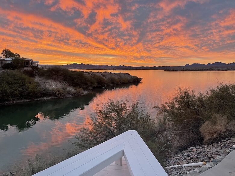 Lake Havasu Waterfront Tiny Home - Lake Havasu City, Arizona