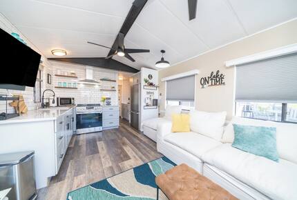 Lake Havasu Waterfront Tiny Home - Lake Havasu City, Arizona