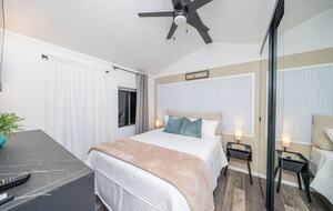 Lake Havasu Waterfront Tiny Home - Lake Havasu City, Arizona