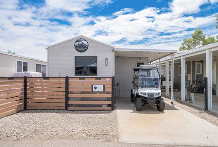 Lake Havasu Waterfront Tiny Home - Lake Havasu City, Arizona