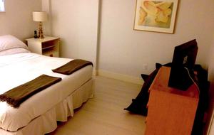 Miami Beach, Mid-Beach Large 2BR Beach Front on Collins Ave. - Comfortably Sleeps 4-6 - Miami Beach, Florida