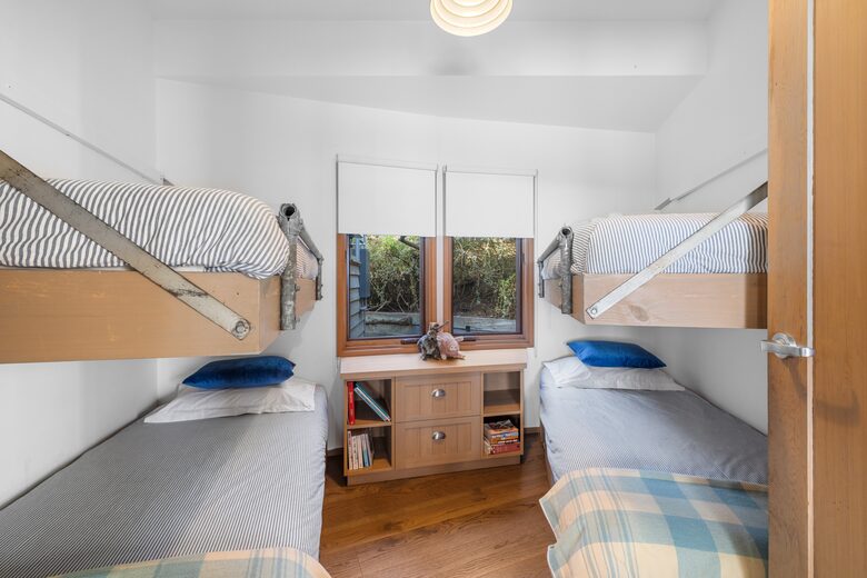 A Coastal Retreat with Panoramic Ocean Views in Kilcunda - Kilcunda, Australia