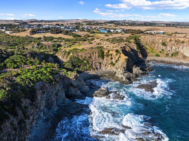 A Coastal Retreat with Panoramic Ocean Views in Kilcunda - Kilcunda, Australia