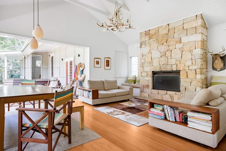 Secluded National Park Beach House - Great Mackerel Beach, Australia