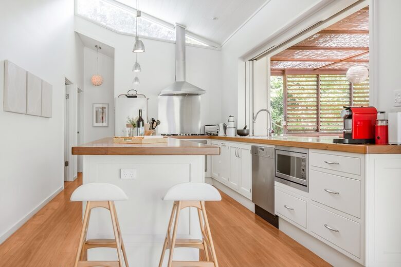 Secluded National Park Beach House - Great Mackerel Beach, Australia