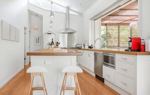 Secluded National Park Beach House - Great Mackerel Beach, Australia