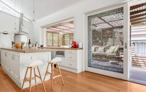 Secluded National Park Beach House - Great Mackerel Beach, Australia