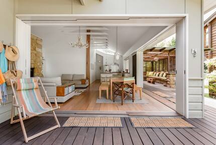 Secluded National Park Beach House - Great Mackerel Beach, Australia