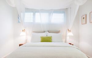 Secluded National Park Beach House - Great Mackerel Beach, Australia