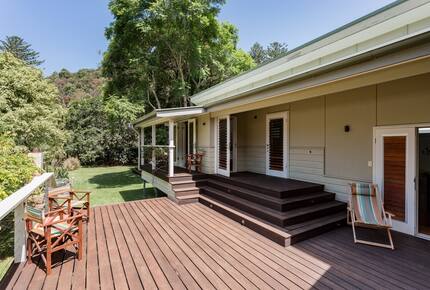 Secluded National Park Beach House - Great Mackerel Beach, Australia