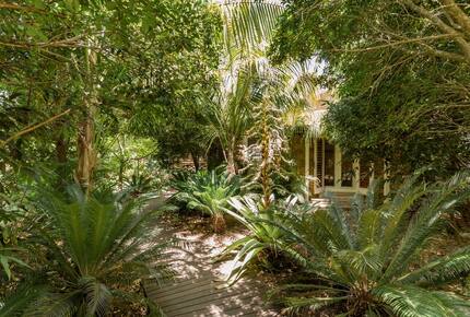 Secluded National Park Beach House - Great Mackerel Beach, Australia